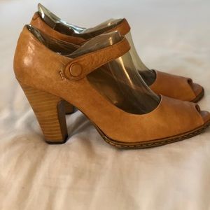 Make me an offer! 🎁 Born Soft Leather